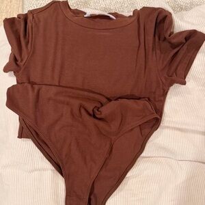 Women's Short-Sleeve Brown Bodysuit - Classic Crew Neck